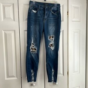 Judy Blue Skinny Fit distressed jeans
